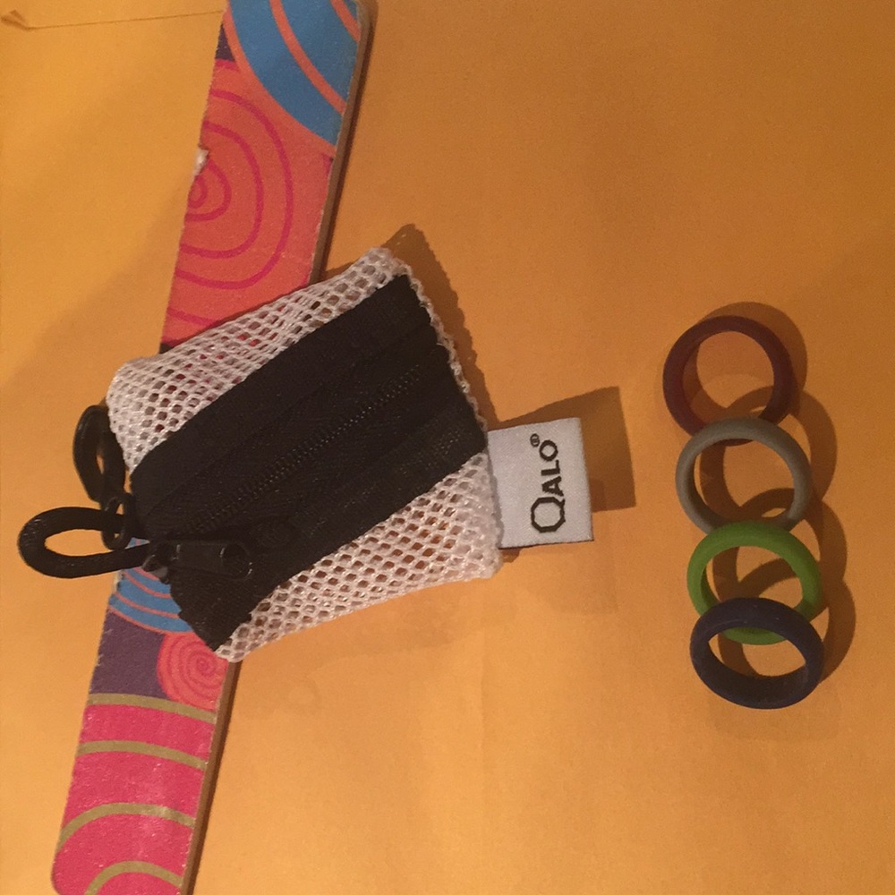 Qalo silicone rings